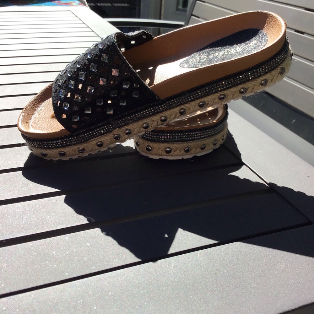 Ladies A-Rider Girl slide on sandals size 6